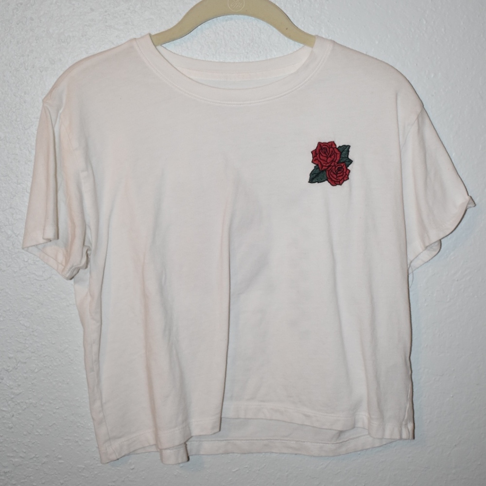 Cropped Tee with Rose
